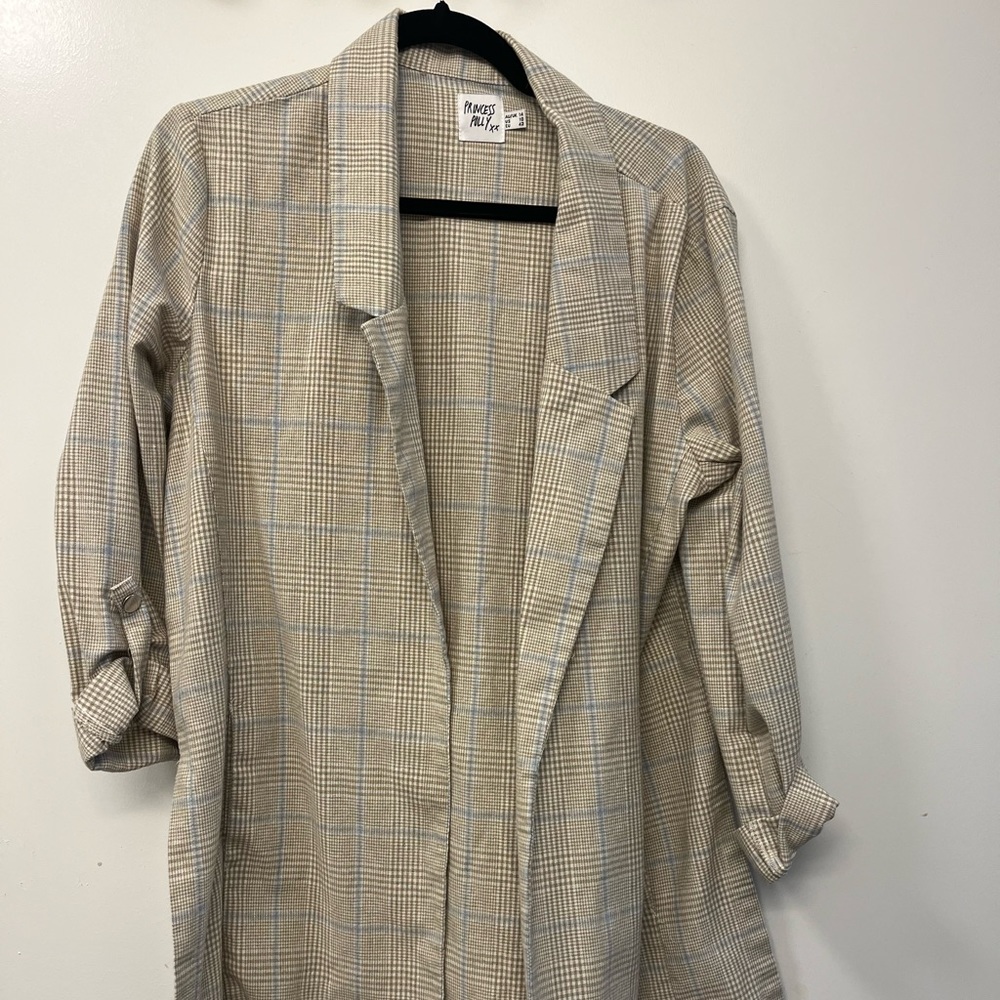 oversized tan blazer